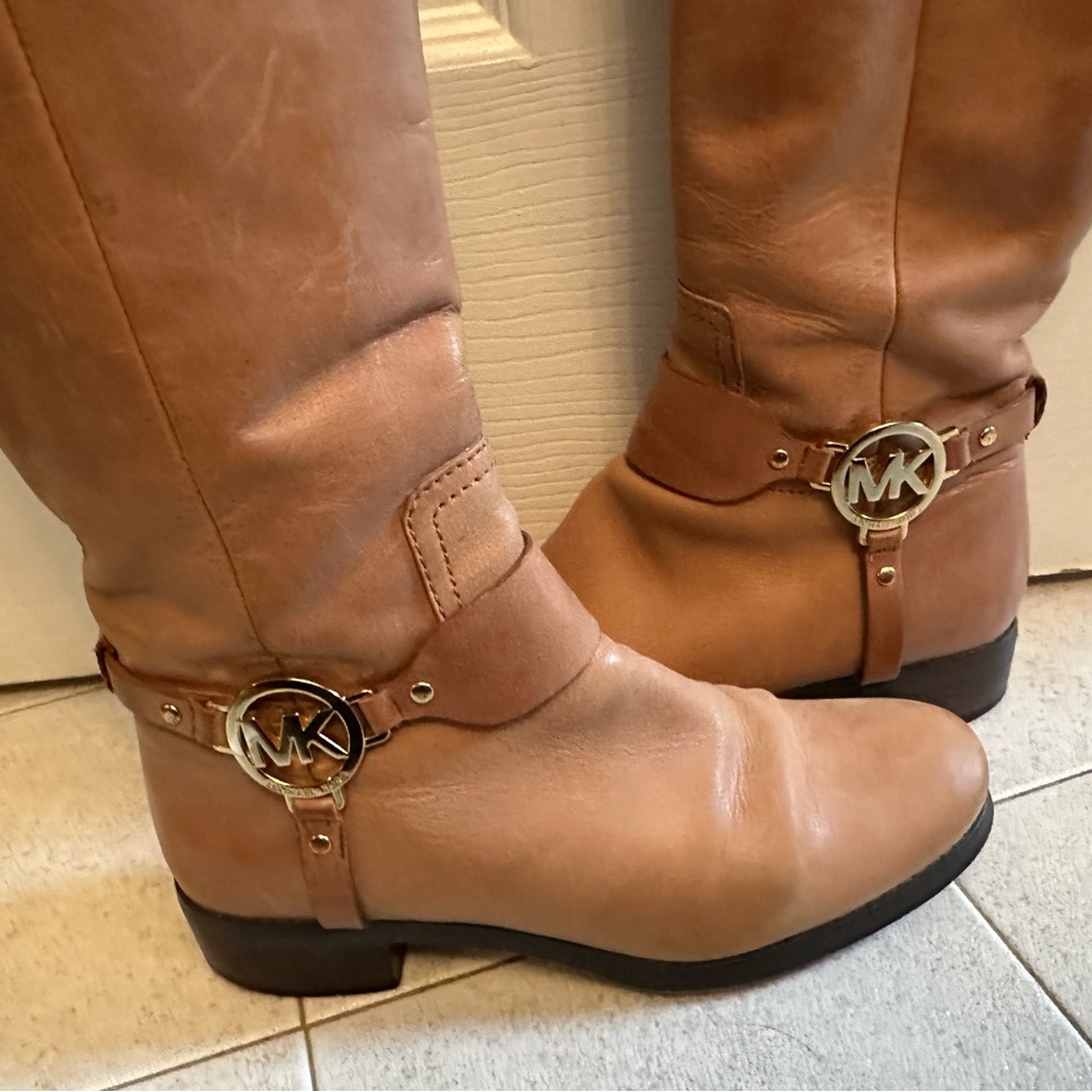 MK Michael Kors Camel leather boots 6.5